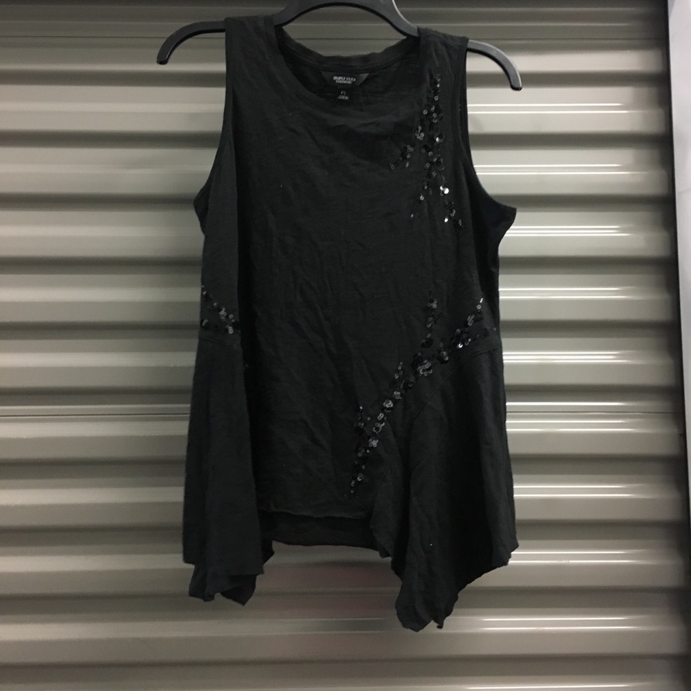 Simply Vera Wang black sequin design flair top.